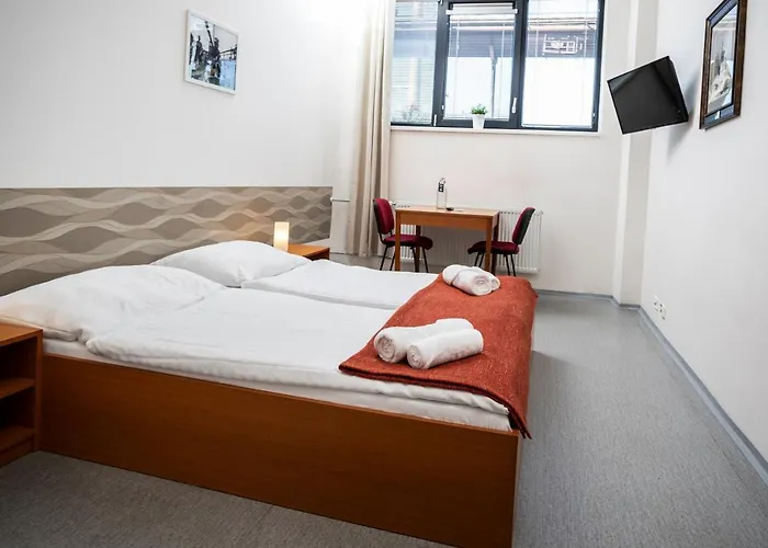 Vp1 2* اوسترافا